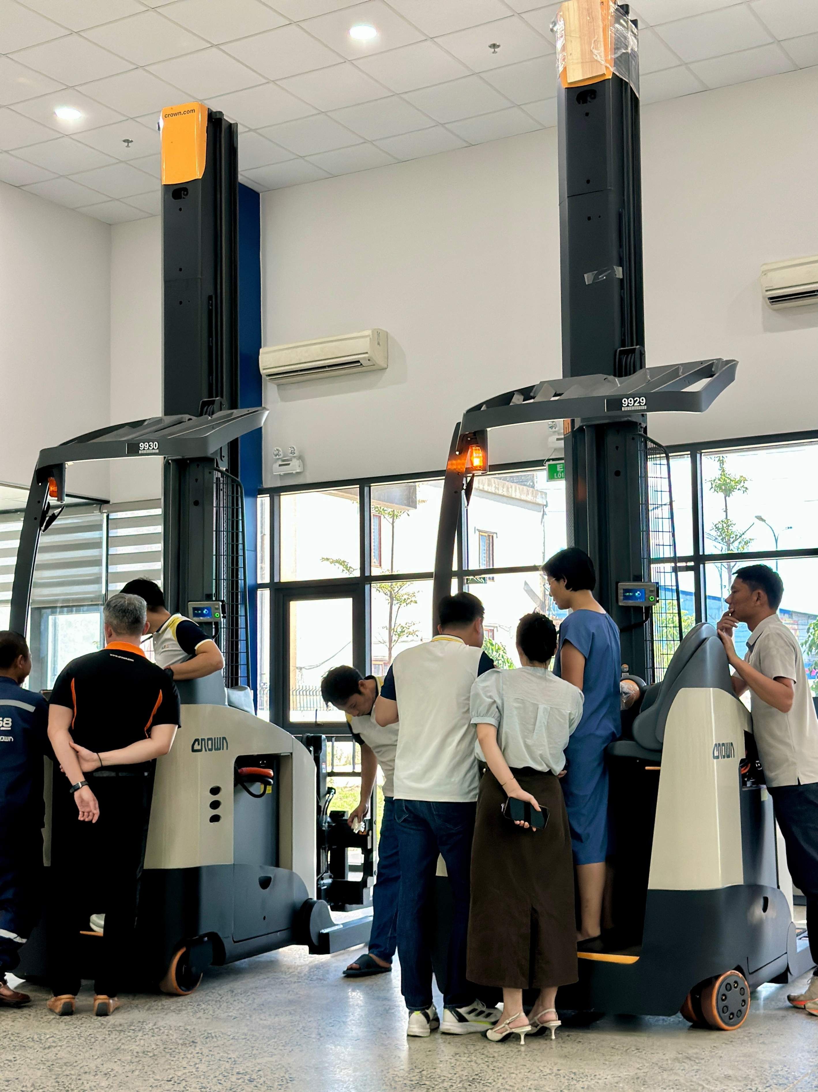 NLP168 nghiên cứu xe nâng Reach Truck RMD