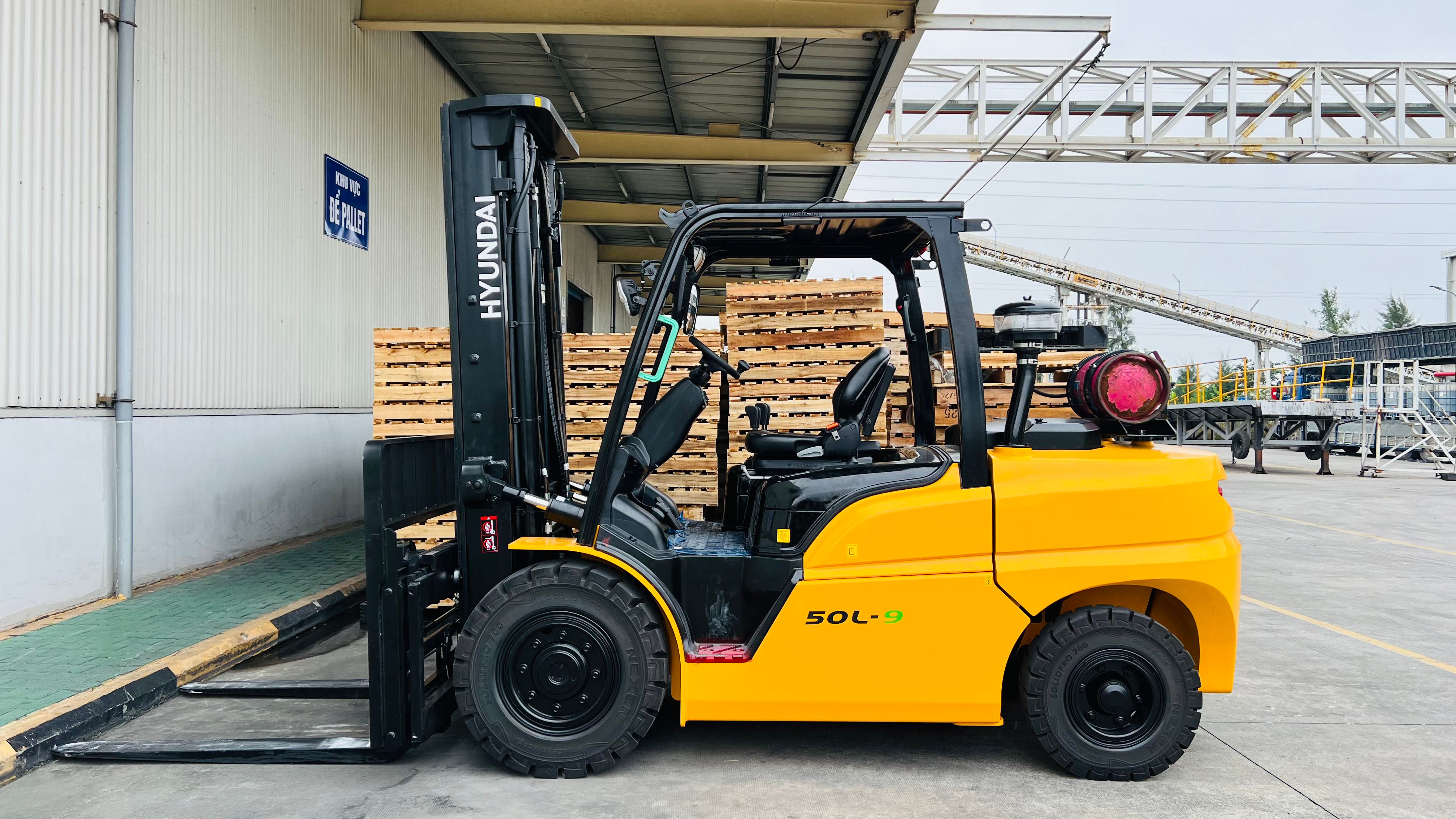 Xe nâng gas (LPG) tải trọng 5 tấn 50L-9