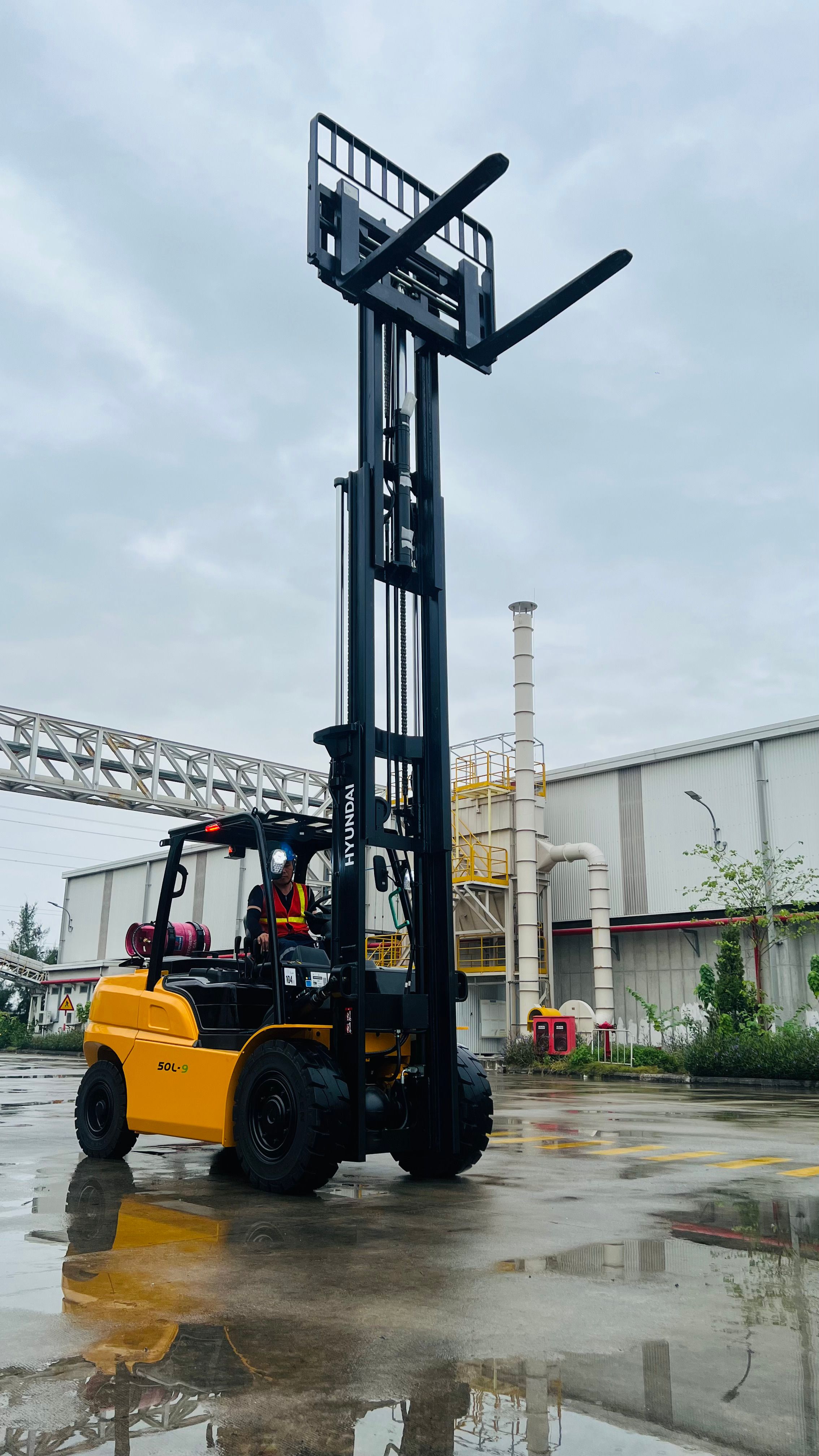 Xe nâng gas 5 tấn Hyundai chính hãng