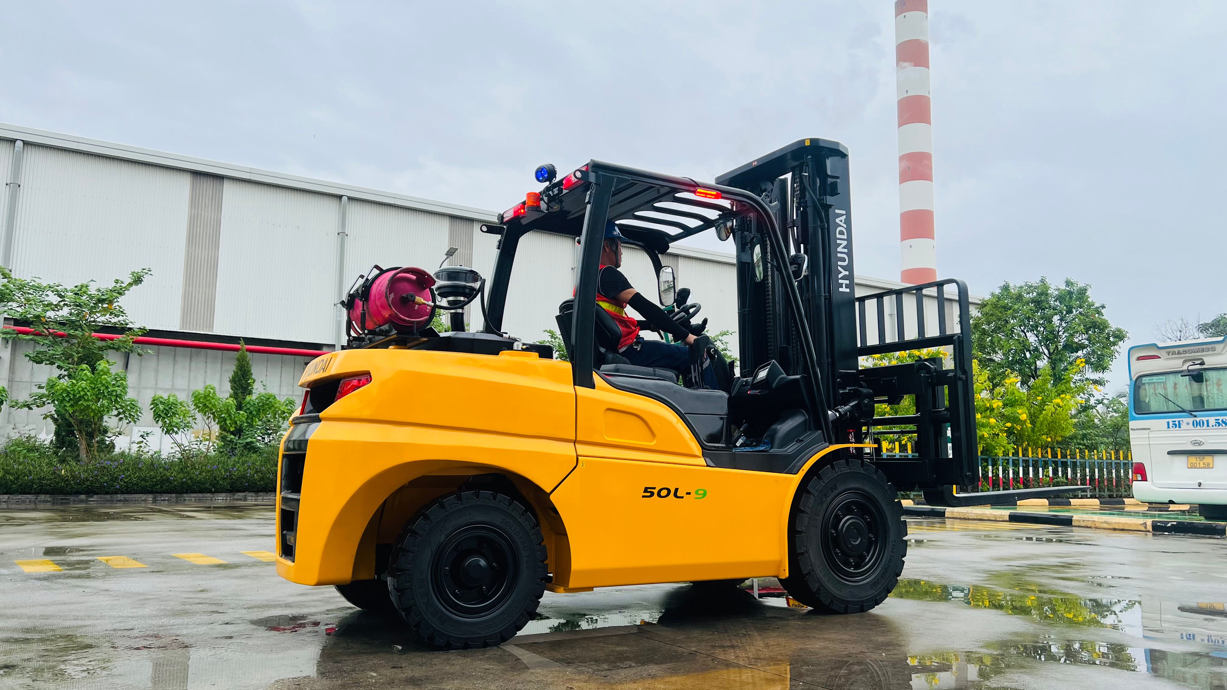 Xe nâng gas 5 tấn Hyundai chính hãng