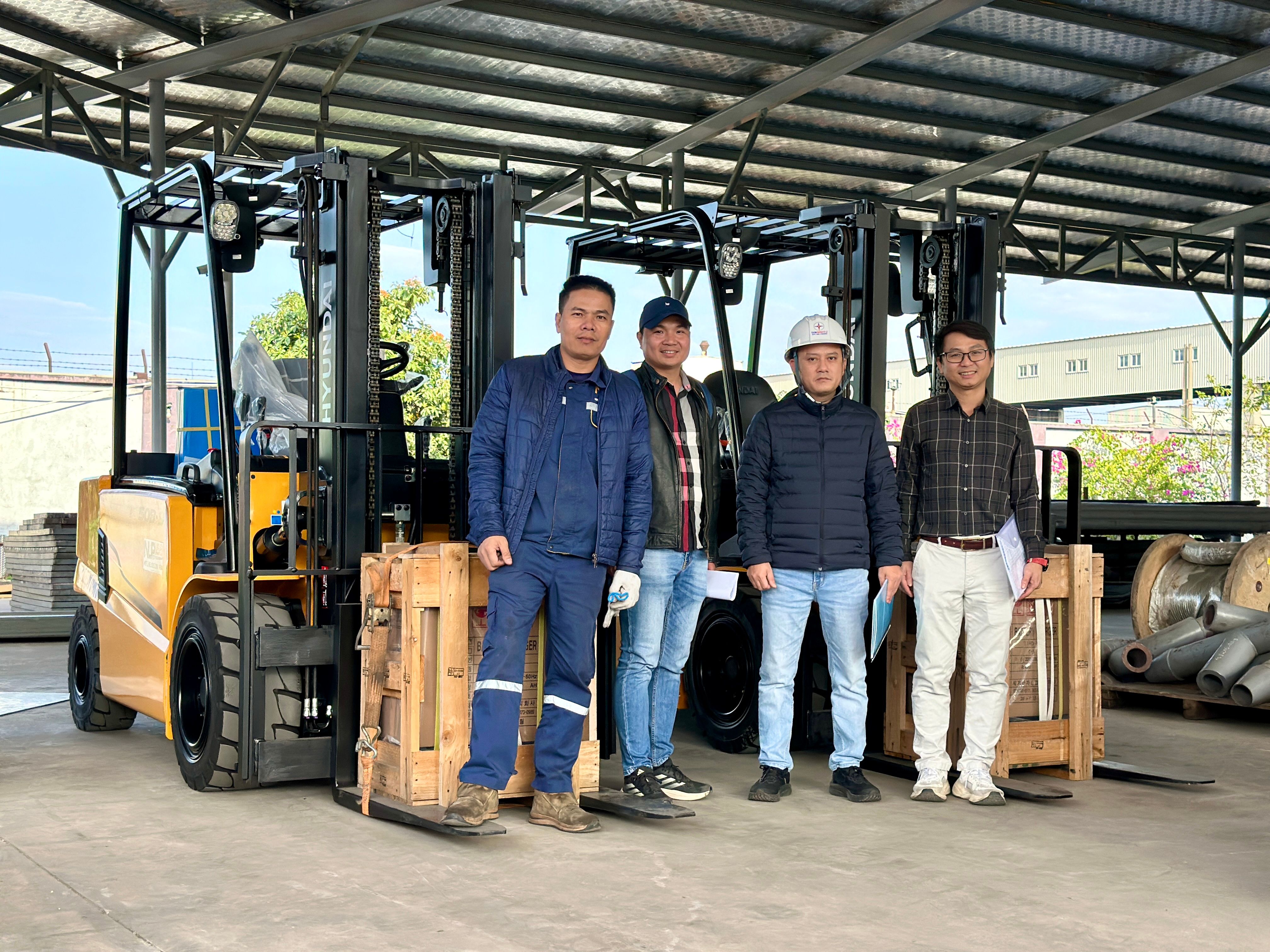 Thuê xe nâng Hà Nội