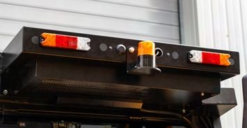 Đèn cảnh báo xe nâng dầu 5 tấn Hyundai 50DE-9VB.jpg.jpg