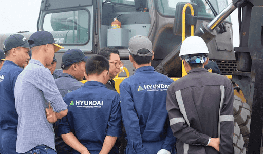 Đội ngũ kỹ thuật viên tại Nhất Lộ Phát 168.jpg.png