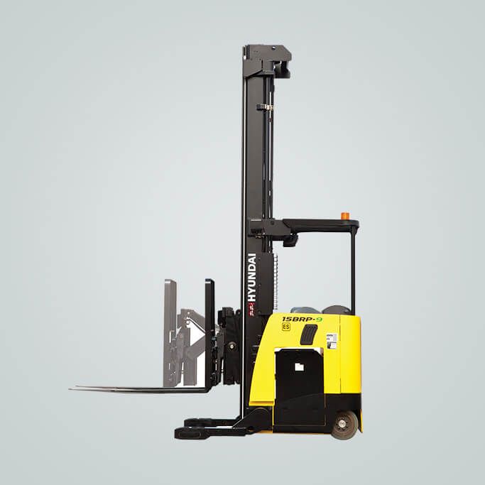 Reachtruck Hyundai BRP-9 với hệ thống Pantograph cho kệ Double Deep