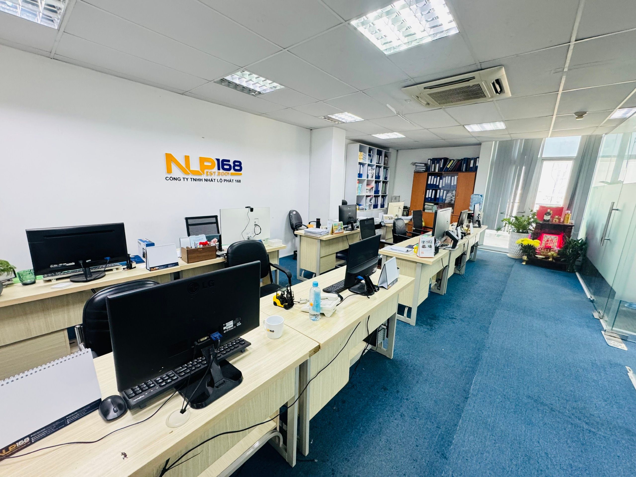 Văn phòng đại diện Nhất Lộ Phát 168 - CN HCM